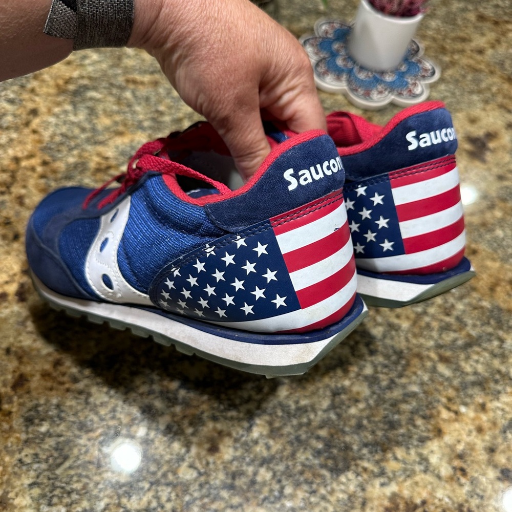 Saucony Jazz Low Pro Sneakers - Picture 5 of 15